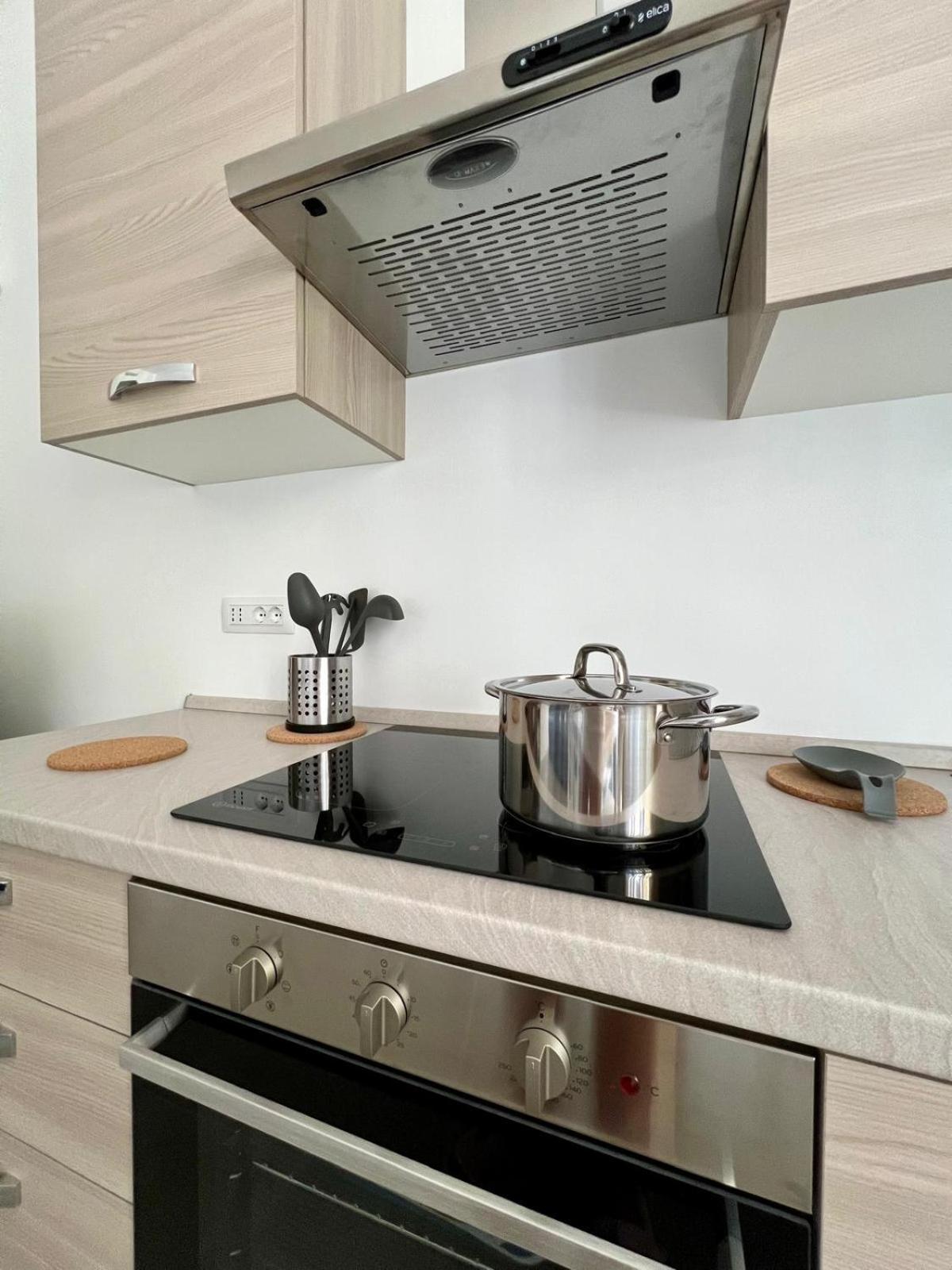 Health&Beach Apartment Rapallo Luaran gambar